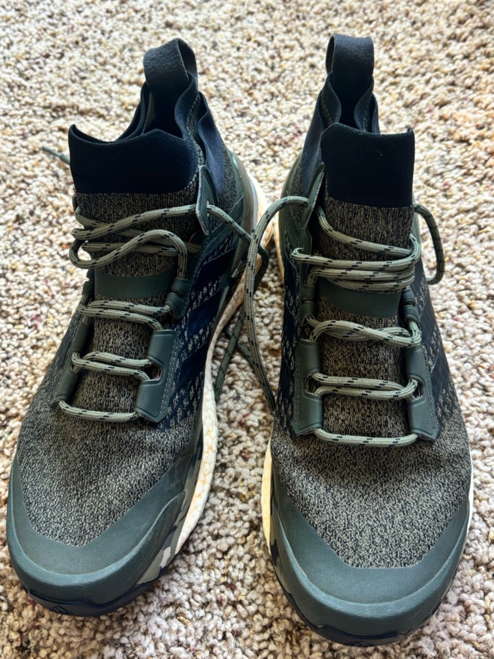 Adidas Terrex Hiking Boots - Picture 5 of 12